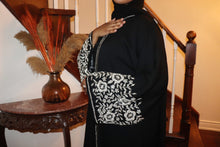 Load image into Gallery viewer, Silver Jewel Black Abaya
