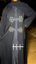 Load image into Gallery viewer, Four Flora Abaya
