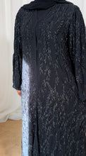 Load image into Gallery viewer, Stone Leaf Abaya - Black
